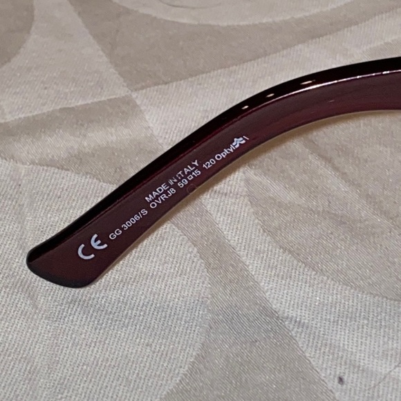 Gucci Gold Buckle Gradient Sunglasses - Picture 6 of 10